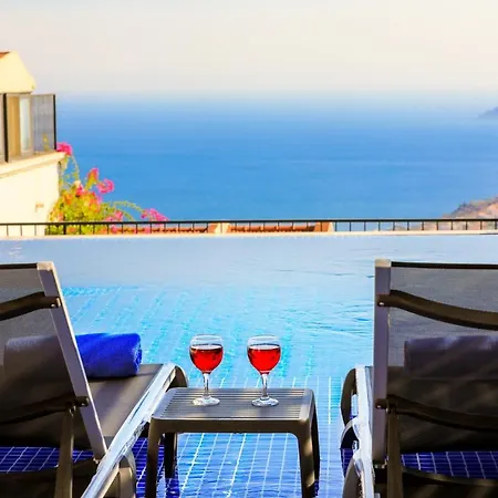 Villa Modern 4 Bedroom With Sea Views & Salt-water Pool Kas
