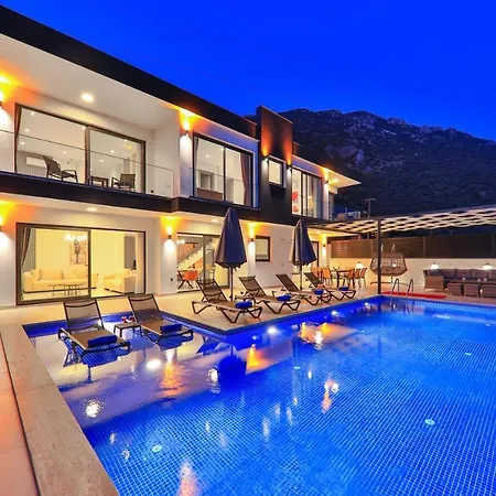 Villa Modern 4 Bedroom With Sea Views & Salt-water Pool