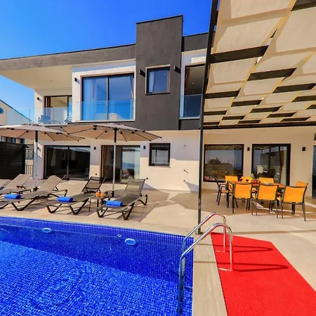Modern 4 Bedroom With Sea Views & Salt-water Pool Kaş