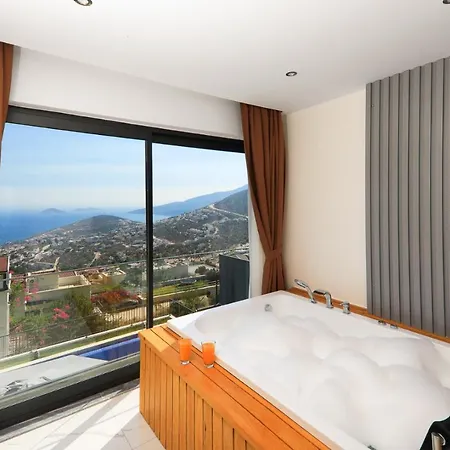 Modern 4 Bedroom With Sea Views & Salt-water Pool * Kas