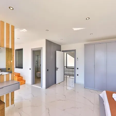 Modern 4 Bedroom With Sea Views & Salt-water Pool Villa Kas
