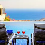 Villa Modern 4 Bedroom With Sea Views & Salt-water Pool Kaş